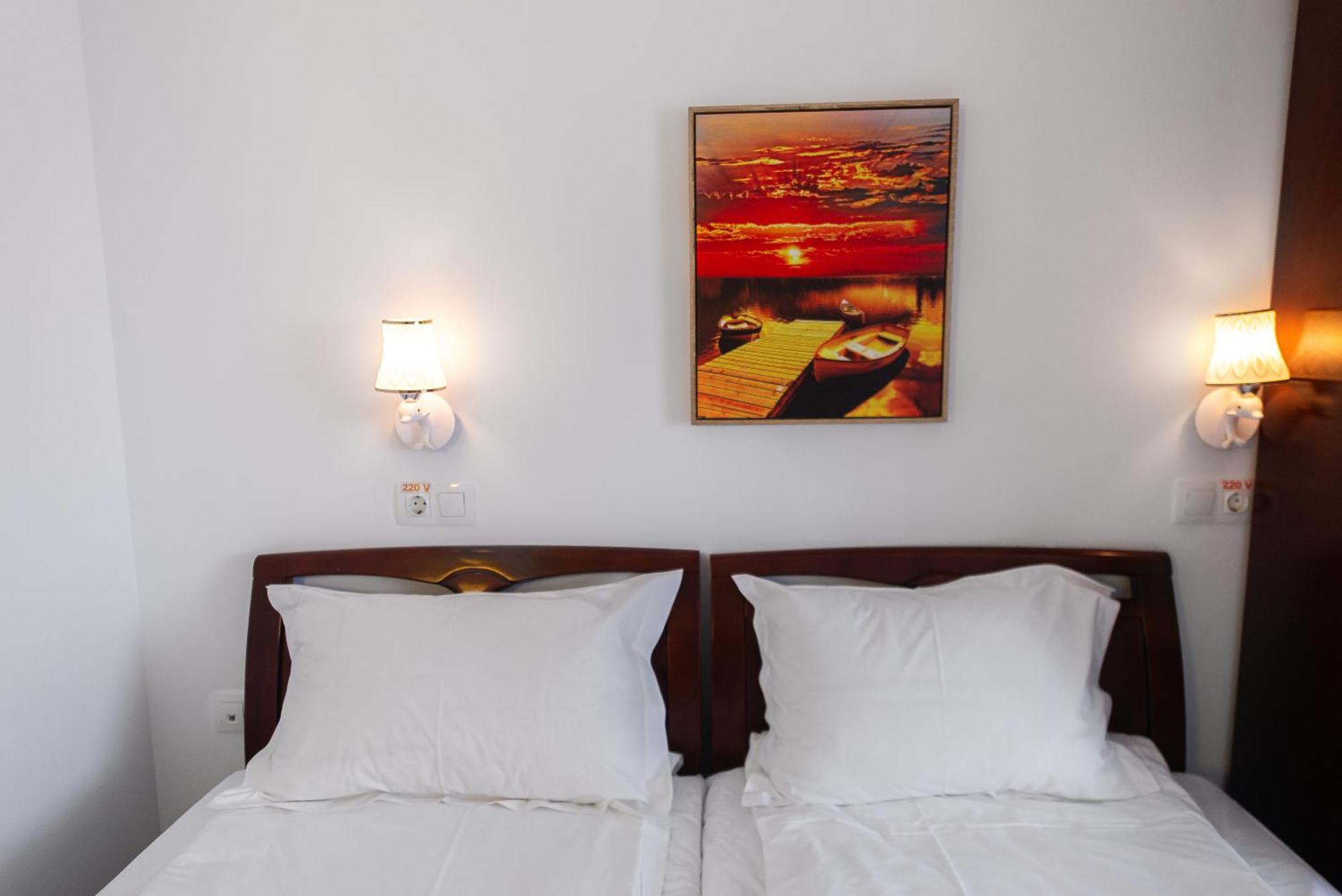 Hotel Sunrise Venus Exterior foto